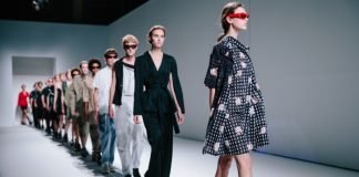 HUSSEIN CHALAYAN iLE GIZIA GATE