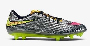 NEYMAR JR.’IN YENİ KRAMPONUNDA ‘FENOMEN’ RONALDO İZLERİ