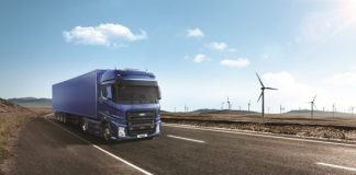 Rusya’da “Yılın Kamyonu: Türk Mühendislerin Eseri “F-MAX” Ford Trucks F-MAX