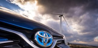 EN DÜŞÜK EMİSYON REKORU TOYOTA’NIN
