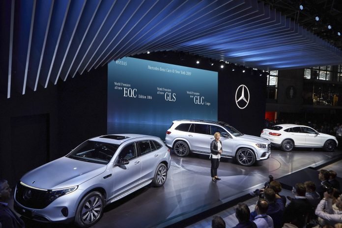 Mercedes-Benz NYIAS 2019 Mercedes-Benz ve Mercedes-AMG, 2019 New York Otomobil Fuarı’nda 3’ü SUV olmak üzere 5 yeni modelini dünyaya tanıttı.