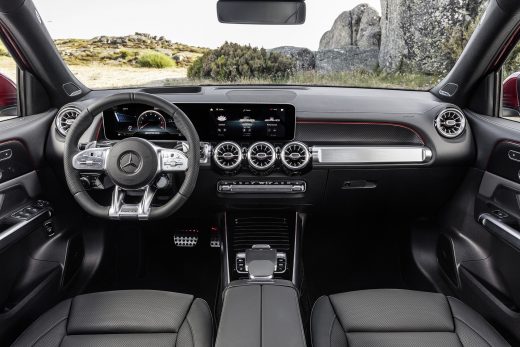 Mercedes-AMG GLB 35 4MATIC içi A serisinin izlerini taşıyor