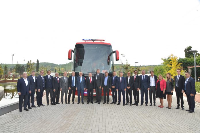 Mercedes-Benz Türk & Türkiye Futbol Federasyonu İmza Töreni_4