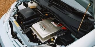 Türkiye’de satılan 375 hibrit otomobil ve güncel fiyatları Toyota'nın ilk seri üretim hibrit otomobili Prius'un motoru.