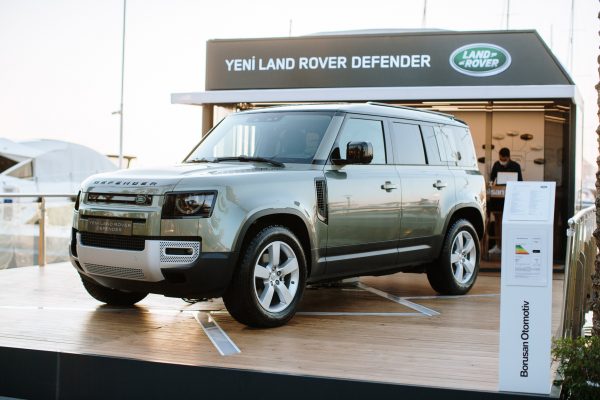 Yeni Land Rover Defender