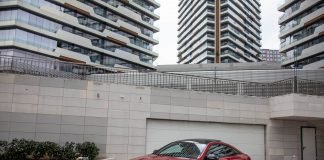 Asil, Güçlü ve Çevreci: Mercedes-Benz E300 Coupe