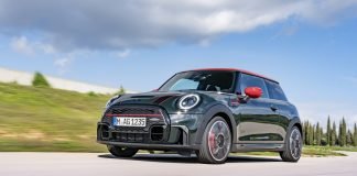 Yeni MINI John Cooper Works Yüksek Performansı Konforlu Sürüşle Birleştiriyor