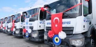 Büyükçekmece Belediyesi, Mercedes kamyonlarını törenle teslim aldı