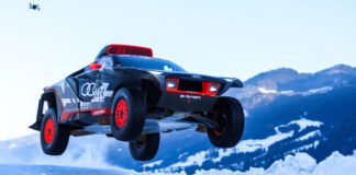 Ken Block, Mattias Ekström’üm Co-Pilotluğunda Audi RS Q e-tron’u Kullandı