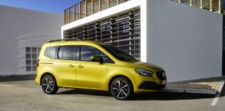 Yeni Mercedes-Benz T-Serisi Tanıtıldı