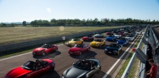 Mazda, MX-5 ile Guinness Dünya Rekoru’nu Kırdı!