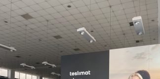 ELEKTRİKLİ OTOMOBİLLER MUTLAKA YETKİLİ SERVİSLERE GÖTÜRÜLMELİ