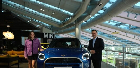 MINI, Ultra Maraton Yüzücüsü Aysu Türkoğlu’nun Sınır Tanımayan Yolculuğuna Eşlik Ediyor