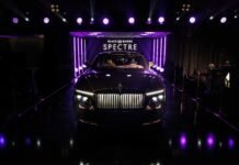 Tarihinin en güçlü Rolls-Royce’u Black Badge Spectre Türkiye sahnesinde
