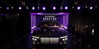 Tarihinin en güçlü Rolls-Royce’u Black Badge Spectre Türkiye sahnesinde