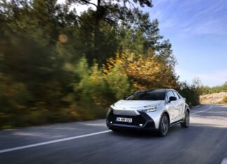 Toyota C-HR, Otomotiv Dünyasında Fark Yaratan 10 Yılını Geride Bıraktı