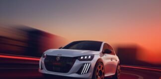 YENİ PEUGEOT E-208 GTi LE MANS’TA ÖRTÜLERİNİ KALDIRDI!